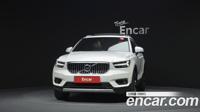 Volvo XC40 B4 Inscription — пробег 83 187 км — фото 3 из 5