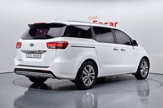 Kia Carnival 9-seater Prestige — пробег 131 636 км — фото 2 из 5