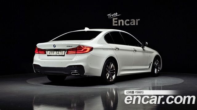 BMW 5-Series 530i M Sport Package Plus — пробег 74 586 км — фото 2 из 5