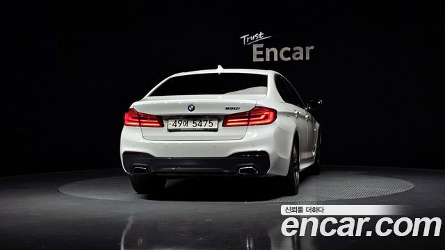 BMW 5-Series 530i M Sport Package Plus — пробег 74 586 км — фото 4 из 5