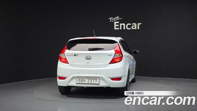 Hyundai Accent Diesel WIT 1.6 VGT Premium — пробег 118 446 км — фото 4 из 5