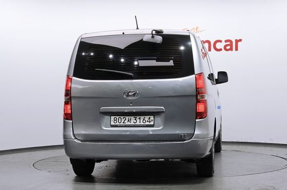Hyundai Starex 5-Seater VAN Smart — пробег 176 706 км — фото 4 из 5