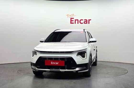Kia Niro Signature — пробег 3 102 км — фото 3 из 5