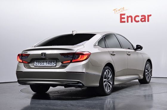 Honda Accord 2.0 Hybrid Touring — пробег 178 950 км — фото 2 из 5