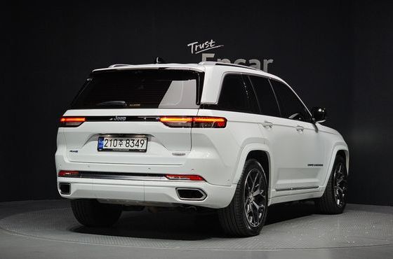 Jeep Cherokee 4xe Summit Reserve — пробег 74 597 км — фото 2 из 5