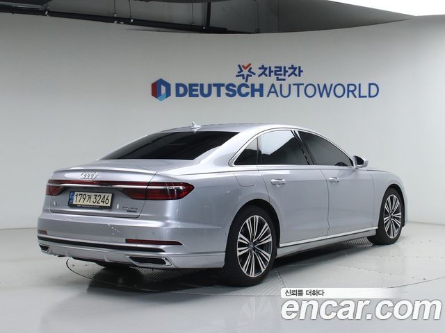 Audi A8 50 TDI Quattro — пробег 175 000 км — фото 2 из 5