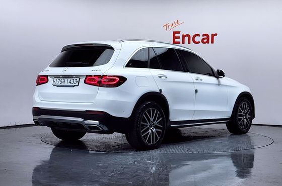 Mercedes-Benz GLC-Class GLC300 4MATIC — пробег 59 380 км — фото 2 из 5