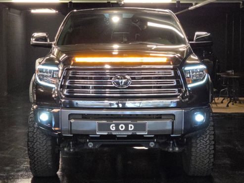 Toyota Tundra 5.7 — пробег 35 397 км — фото 1 из 5