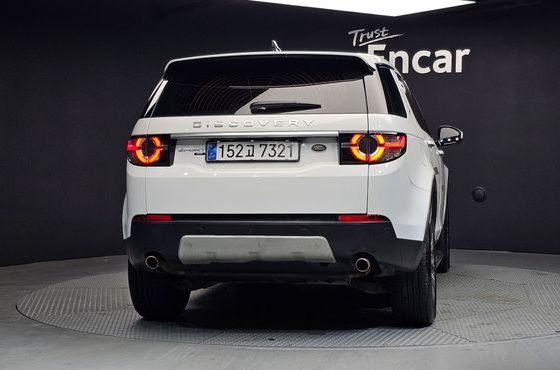Land Rover Discovery Sport 2.0 TD4 HSE Luxury — пробег 122 810 км — фото 4 из 5