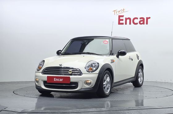 Mini Cooper SE — пробег 107 943 км — фото 1 из 5