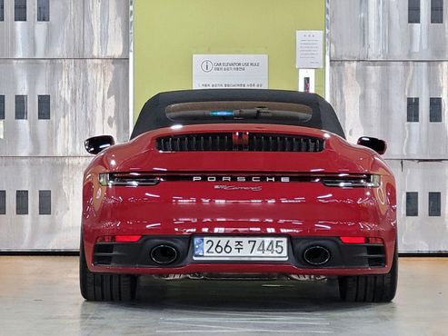 Porsche 911 Carrera S Cabriolet — пробег 22 000 км — фото 4 из 5