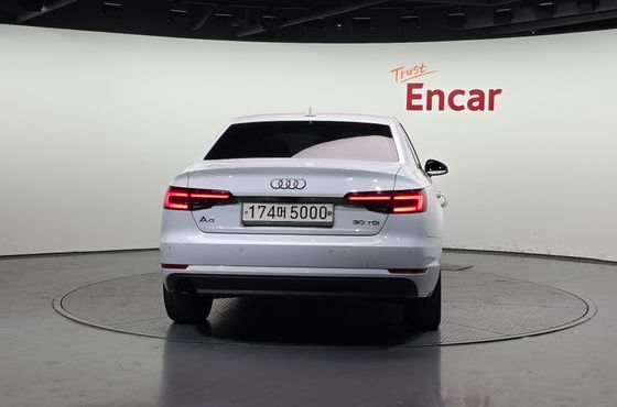 Audi A4 30 TDI — пробег 69 011 км — фото 4 из 5