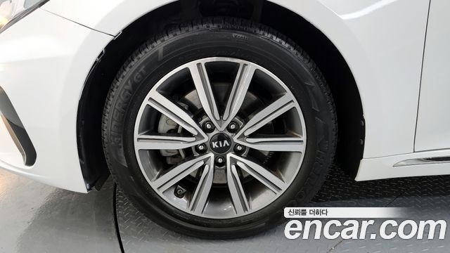 Kia K5 из Кореи Encar