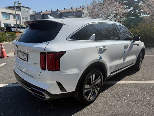 Kia Sorento HEV 1.6 4WD Signature — пробег 41 300 км — фото 3 из 5
