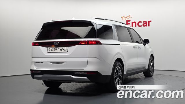 Kia Carnival из Кореи Encar