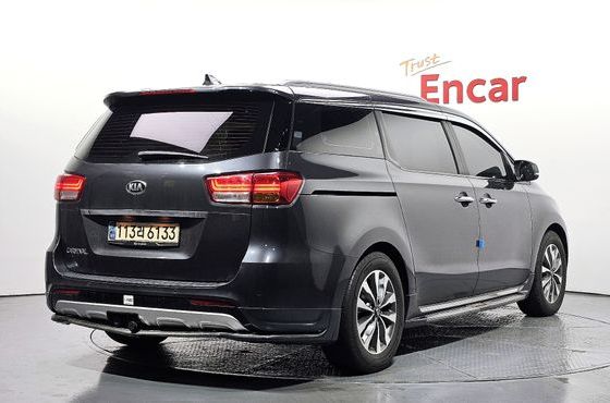 Kia Carnival 9-seater Prestige — пробег 194 834 км — фото 2 из 5
