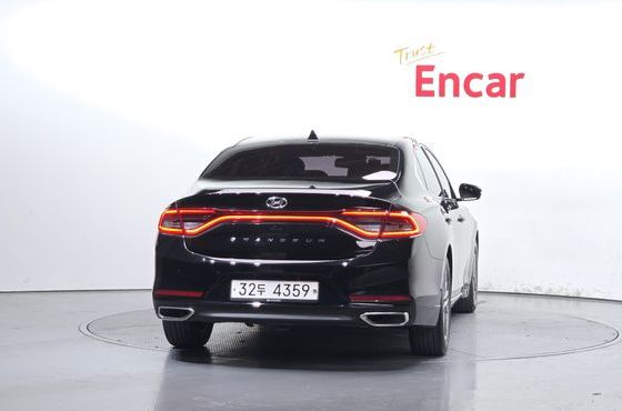 Hyundai Grandeur 2.4 Premium — пробег 81 392 км — фото 4 из 5