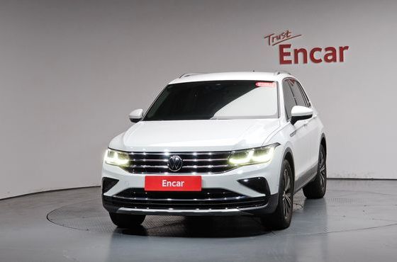 Volkswagen Tiguan 2.0 TDI Premium — пробег 64 721 км — фото 3 из 5