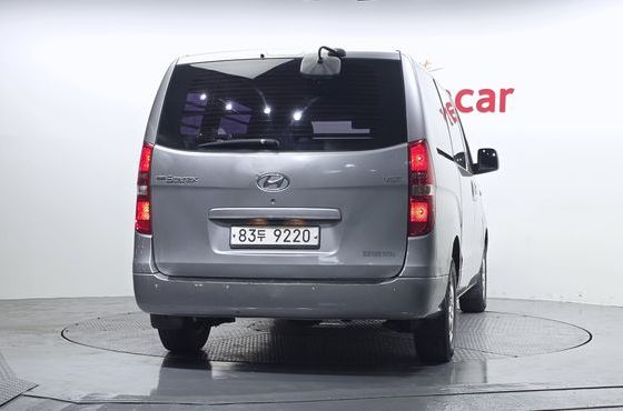 Hyundai Starex 3-Seater VAN CVX Luxury — пробег 149 776 км — фото 4 из 5