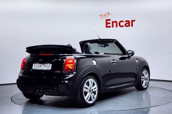 Mini Cooper Convertible JCW 3rd — пробег 45 310 км — фото 2 из 5