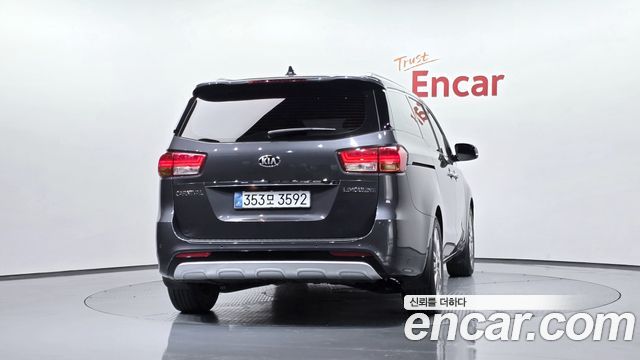 Kia Carnival из Кореи Encar