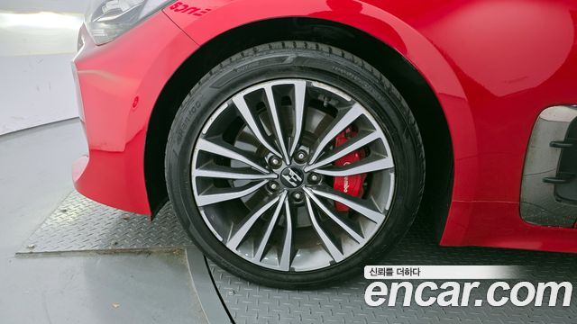Kia Stinger из Кореи Encar