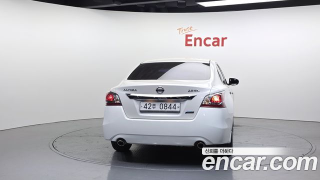 Nissan Altima из Кореи Encar