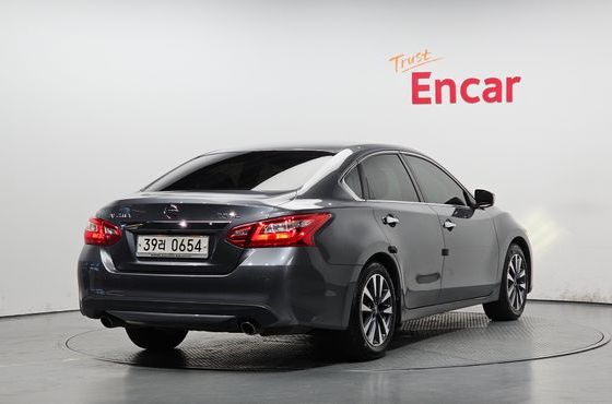 Nissan Altima 2.5 L33 — пробег 72 450 км — фото 2 из 5