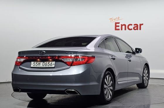 Hyundai Grandeur Premium — пробег 232 146 км — фото 2 из 5