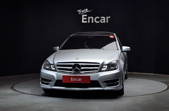 Mercedes-Benz C-Class C200 CGI Avantgarde Style Package — пробег 145 603 км — фото 3 из 5