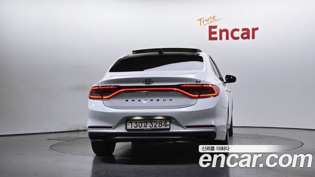 Hyundai Grandeur из Кореи Encar