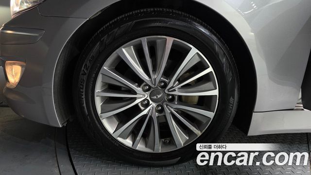 Hyundai Genesis из Кореи Encar