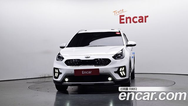 Kia Niro 1.6 HEV Noblesse Special — пробег 126 890 км — фото 3 из 5