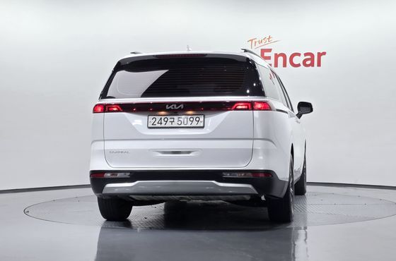 Kia Carnival 9-Seater Prestige — пробег 50 969 км — фото 4 из 5