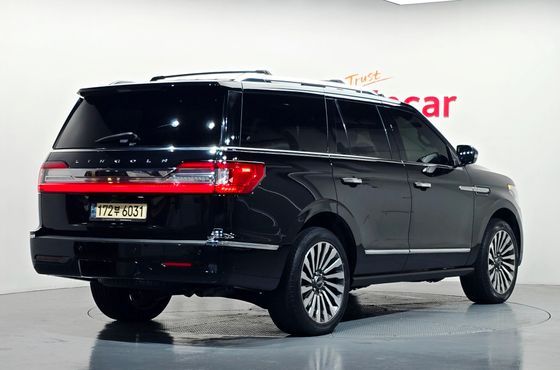 Lincoln Navigator 3.5L — пробег 86 363 км — фото 2 из 5