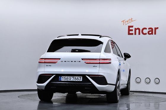 Genesis GV70 2.2 Diesel AWD — пробег 83 040 км — фото 4 из 5