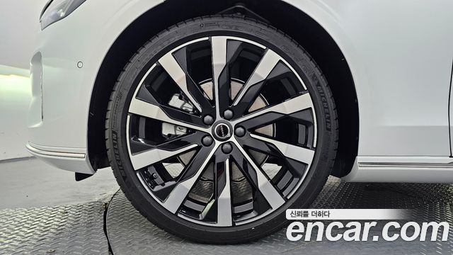Volvo S90 из Кореи Encar