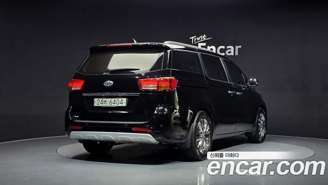 Kia Carnival из Кореи Encar