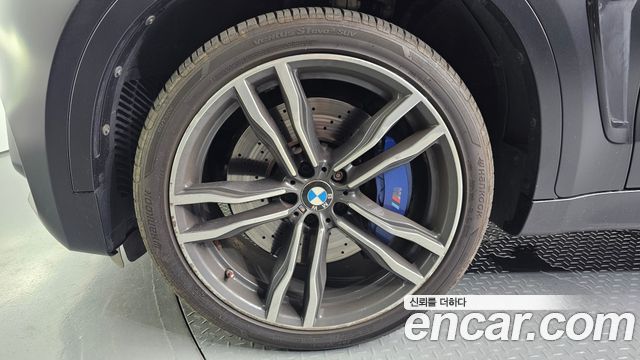 BMW X6M 4.4 — пробег 90 241 км — фото 5 из 5