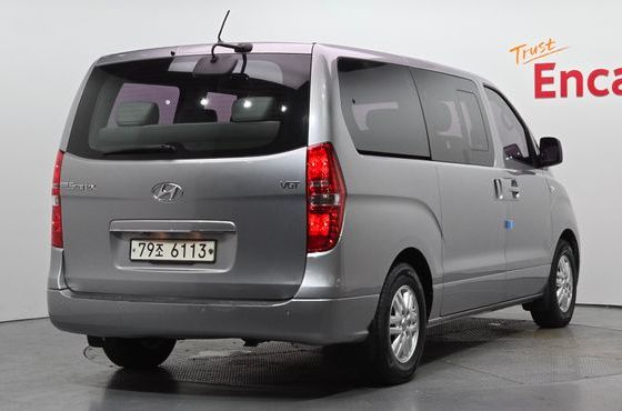 Hyundai Starex 12-Seater Wagon Smart — пробег 64 087 км — фото 2 из 5