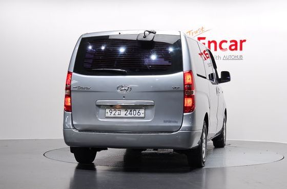 Hyundai Starex 5-Seater VAN CVX Luxury — пробег 146 247 км — фото 4 из 5