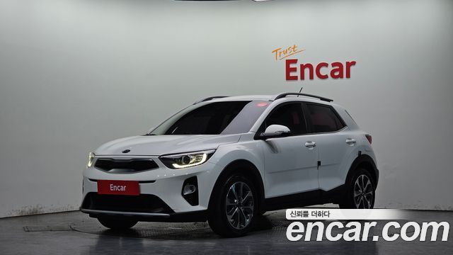 Kia Stonic из Кореи Encar