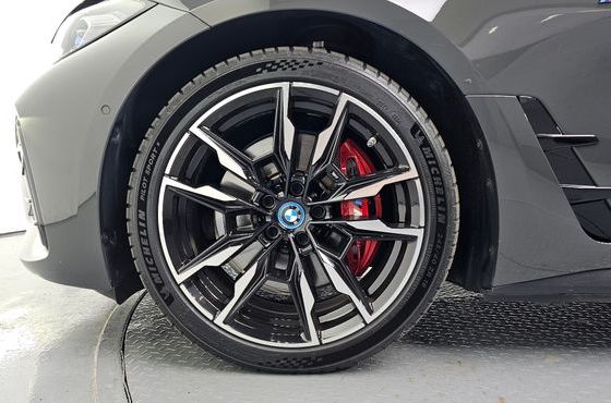 BMW i4 M50 Pro — пробег 35 461 км — фото 5 из 5