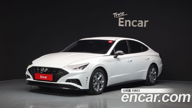 Hyundai Sonata 2.0 Premium Plus — пробег 114 477 км — фото 1 из 5