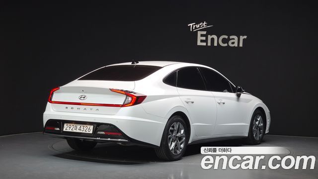 Hyundai Sonata 2.0 Premium Plus — пробег 114 477 км — фото 2 из 5