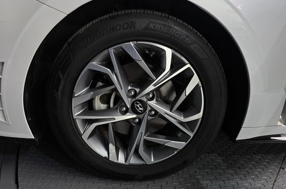 Hyundai Sonata 2.0 Premium Plus — пробег 114 477 км — фото 5 из 5