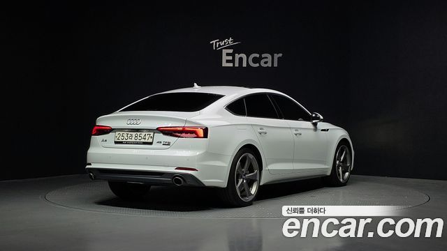 Audi A5 45 TFSI Quattro Premium Sportback — пробег 97 488 км — фото 2 из 5