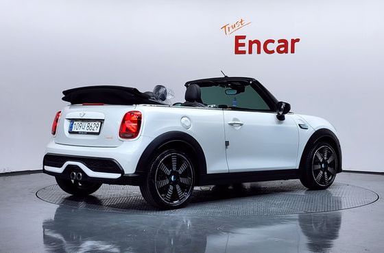 Mini Cooper Convertible Seaside Edition 3rd — пробег 16 825 км — фото 2 из 5