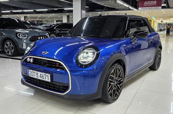 Mini Cooper Convertible Favoured — пробег 10 342 км — фото 1 из 5