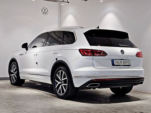Volkswagen Touareg 3.0 TDI Prestige — пробег 67 400 км — фото 2 из 5